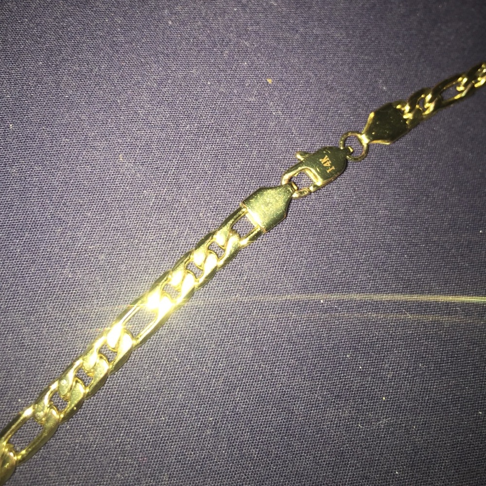 Men’s 14kt Gold Figaro Link Necklace